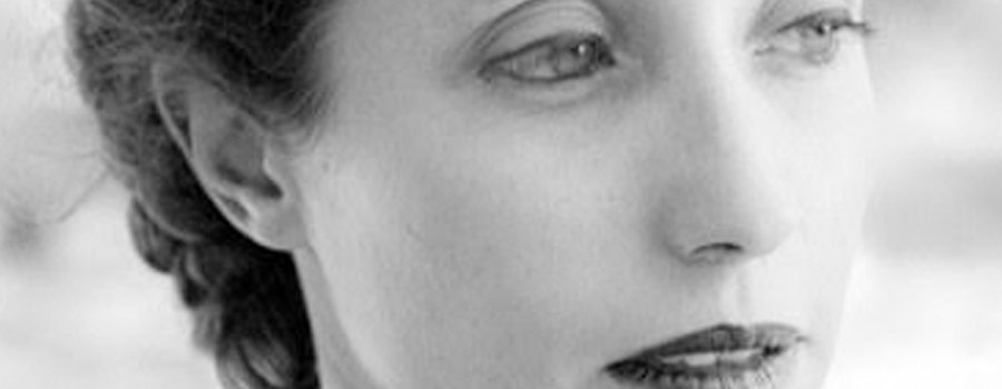 שרית ברקן בהופעת השקה לאלבום החדש "הולך ונעלם"