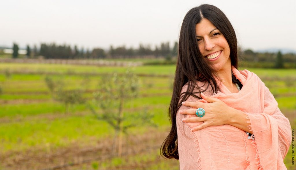 חלי ראובן - “לפתוח דלת לשמחות”