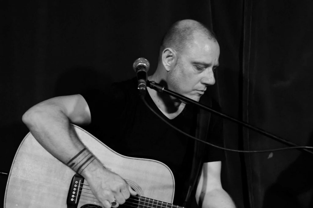 דני גלבוע חוזר להופעה חד פעמית עם חומר מקורי