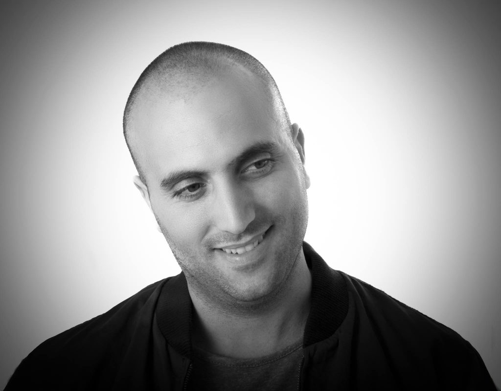 איתי בורבא במופע חגיגי