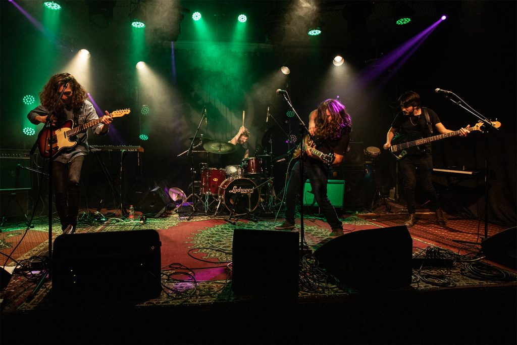 דוּסוֹ בהופעה ראשונה בבית היוצר